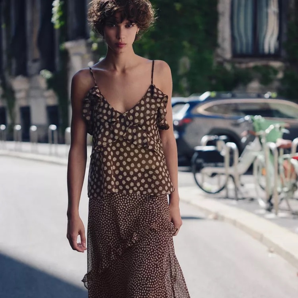 Zara - Flowy Polka Dot Print Ruffle Cami Tank Top Size XL Brown and Cream - Picture 4 of 12